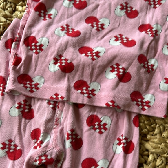 Hanna Andersson 100 cm / 4 T Adorable red and pink heart long sleeve Jammies - Picture 4 of 4